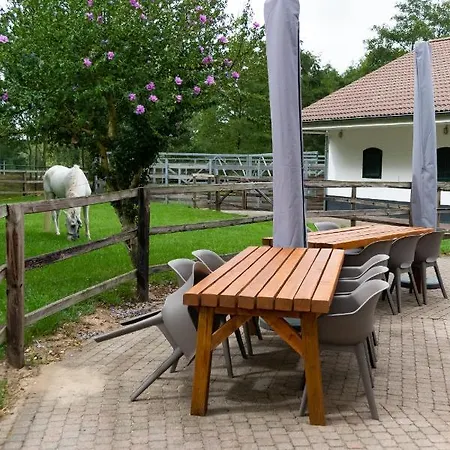 Naanhover Beemden Vakantiehuis *